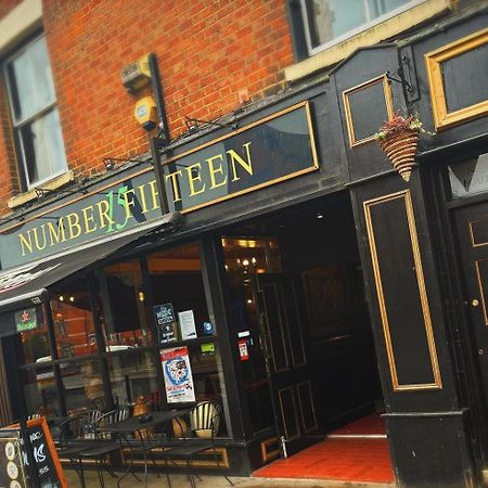 Fifteens of Chester Buitenkant foto